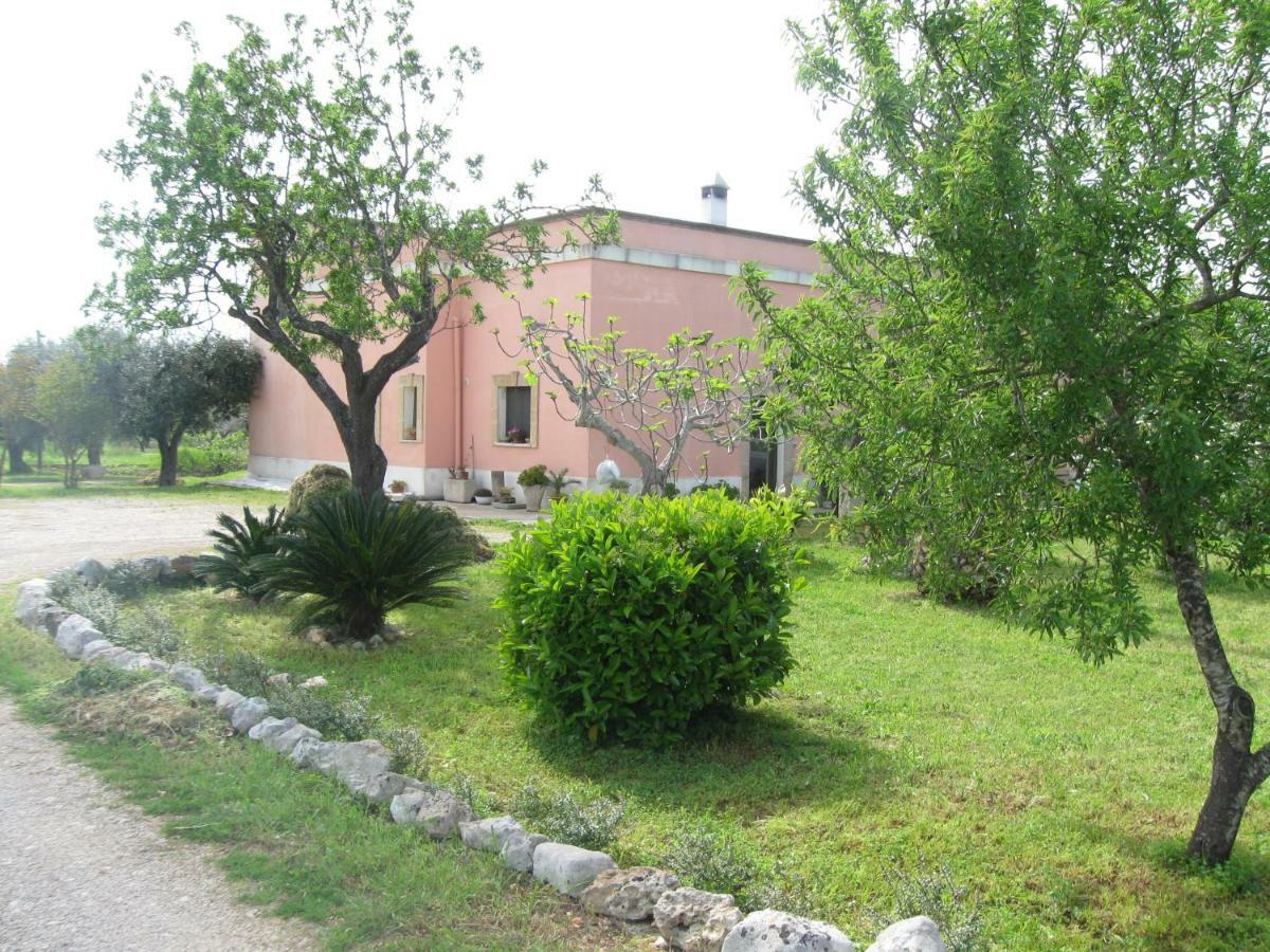 Villa Rita Bed & Breakfast Campi Salentina Ngoại thất bức ảnh